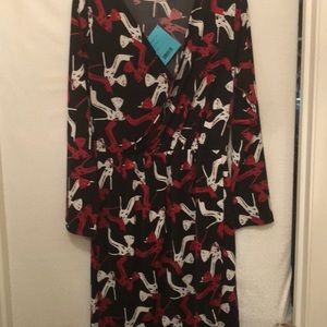 Shoe print faux wrap dress w/belt